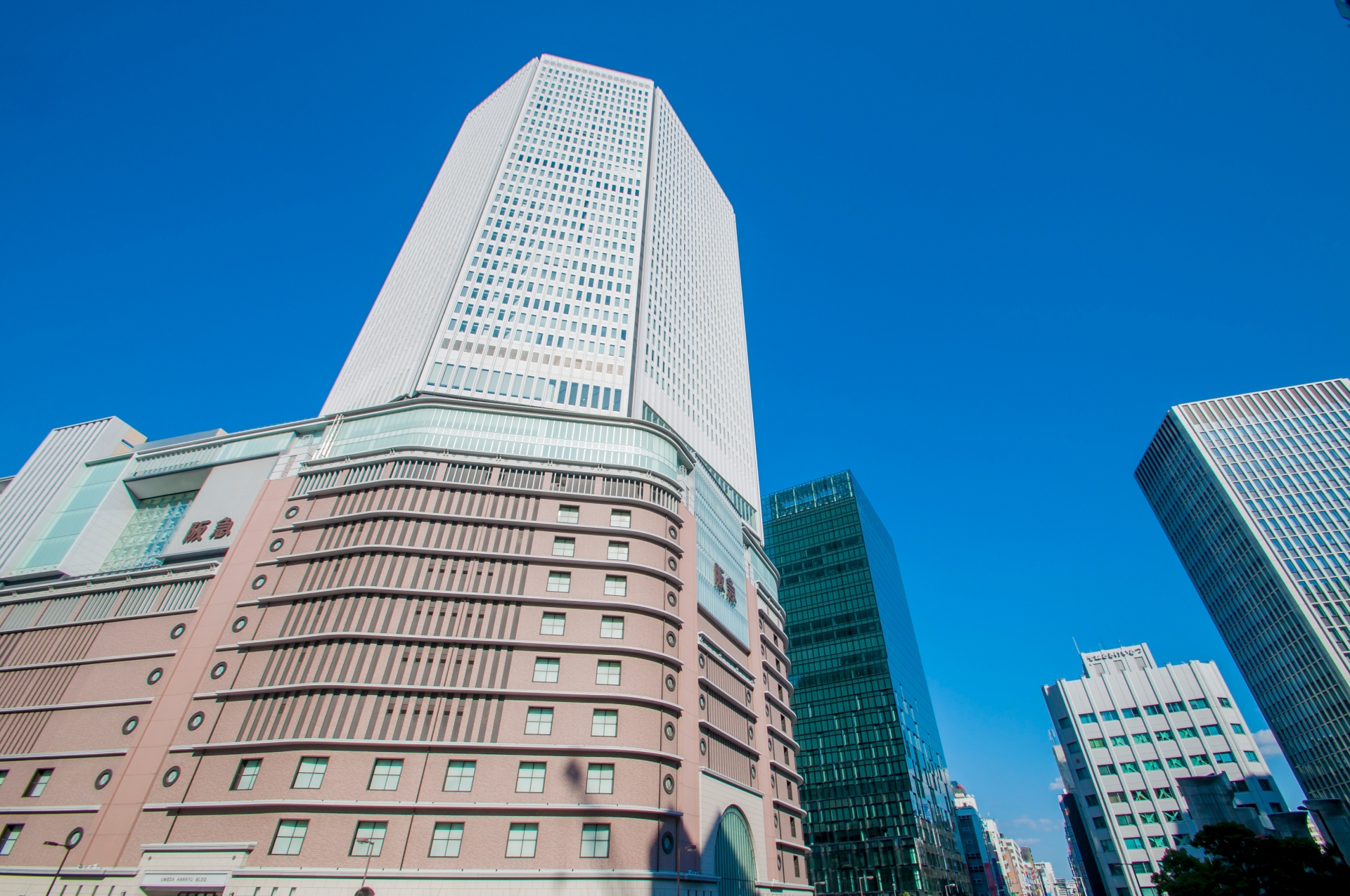 Hankyu Umeda Main Store: Osaka's Premier Department Store Where Locals Shop with Passion