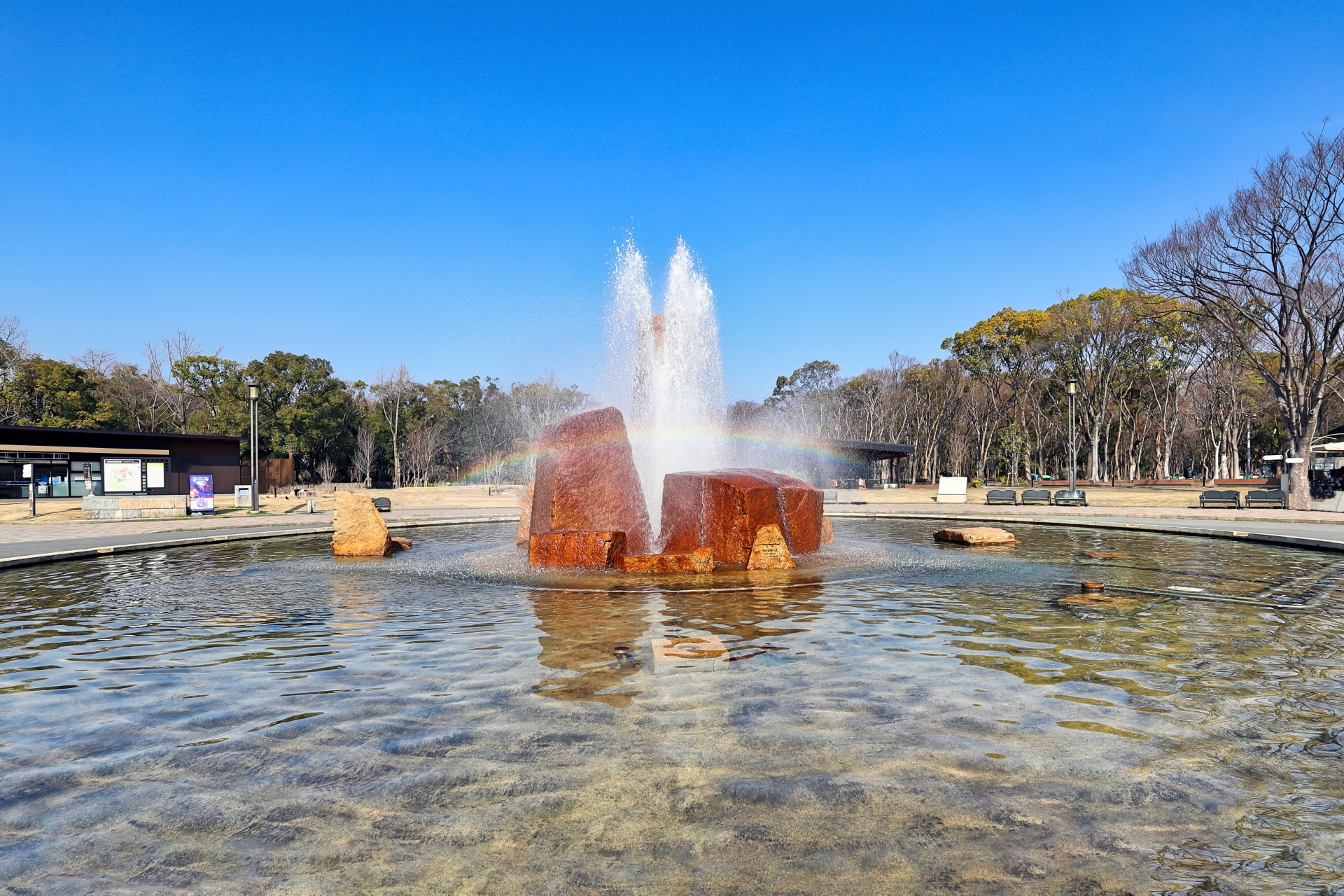 Osaka Castle Park: A Must-Visit Urban Oasis Where History Meets Nature in the Heart of Osaka