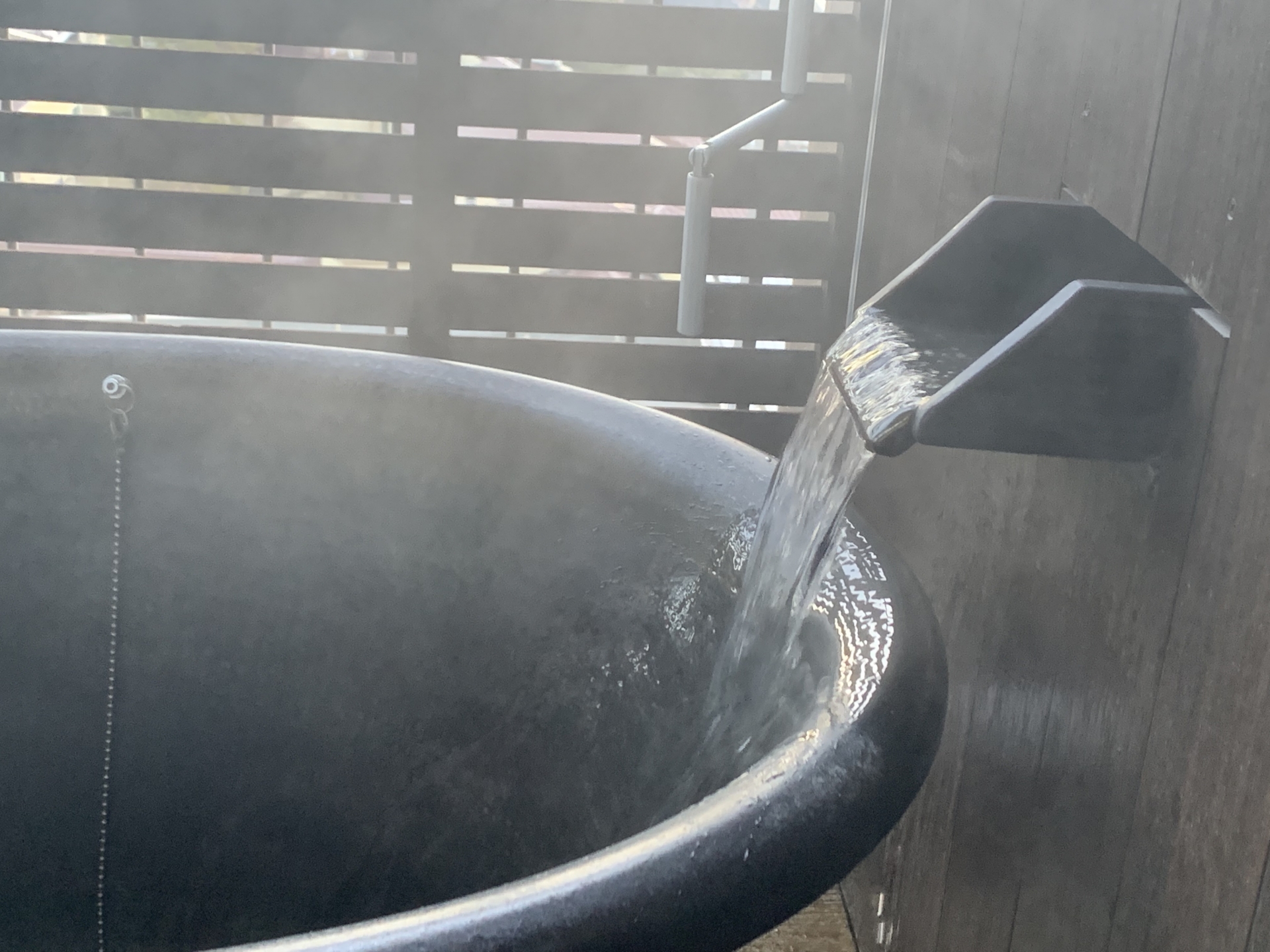 Hakone Kowakien Yunessan: Japan's Ultimate Waterpark Onsen Where You Bathe in Wine!