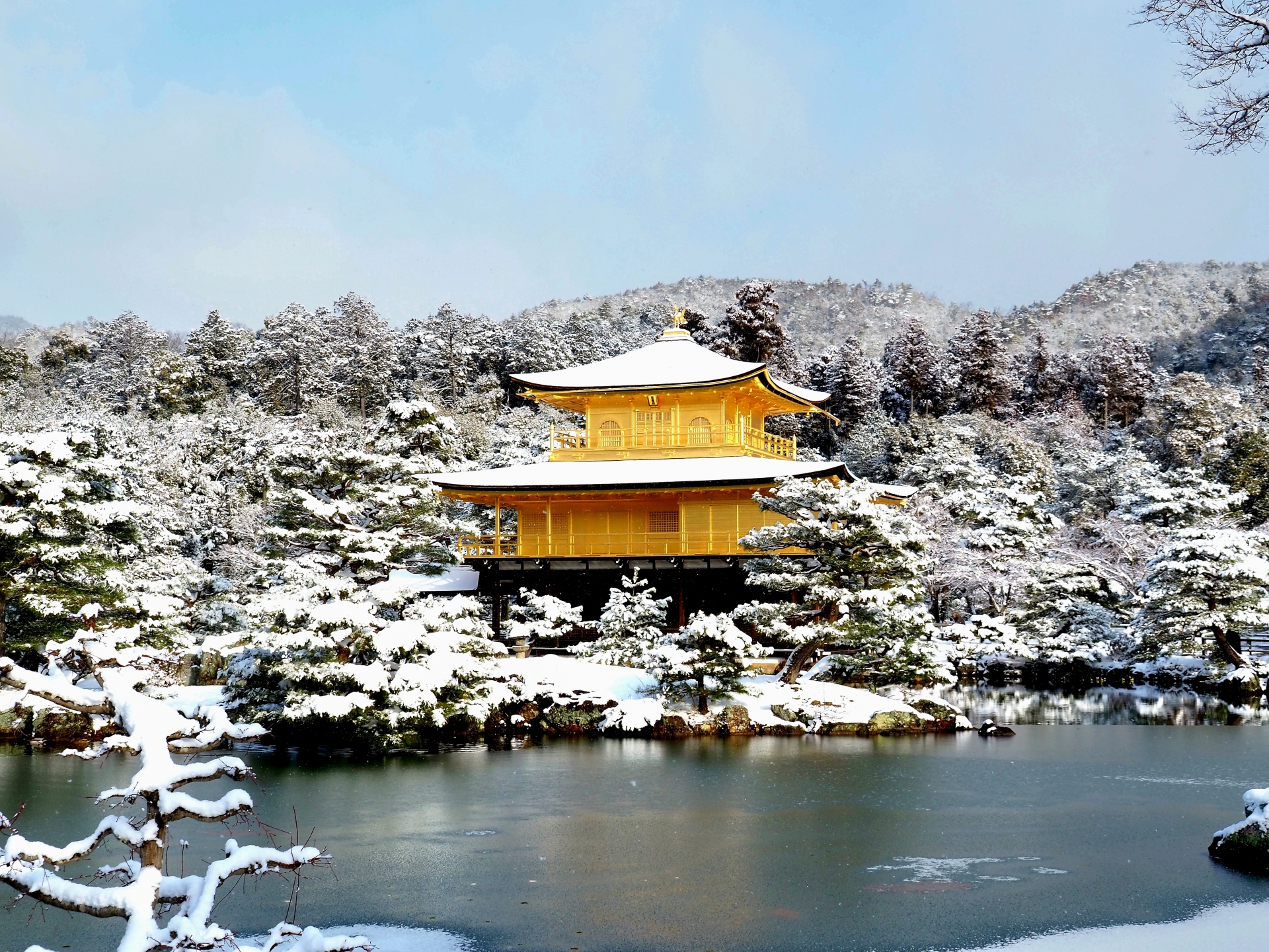 Kinkaku-ji (Golden Pavilion): Kyoto's Must-Visit Icon That Shimmers in Pure Gold