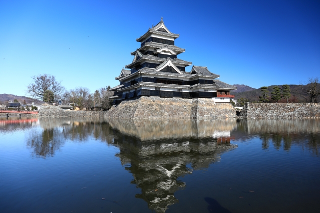 Matsumoto Castle: Japan's Stunning Black Castle and Must-Visit National Treasure in the Japanese Alps