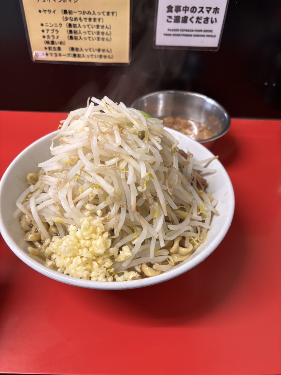 Ramen High Kick: Fujimi's Must-Visit Jiro-Style Ramen Shop Loved by Locals